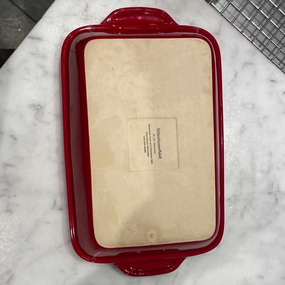 Kitchenaid 9”x 6”Red Ceramic Baking Dish - Picture 6 of 9